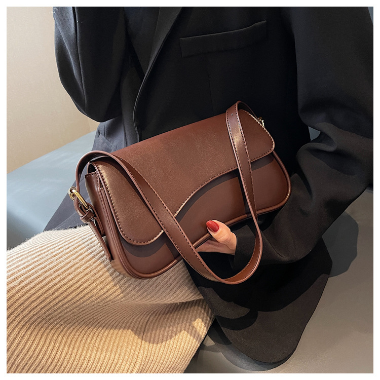 The Livia Shoulder Bag