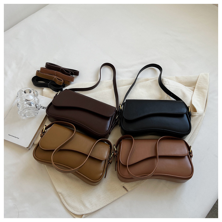 The Livia Shoulder Bag