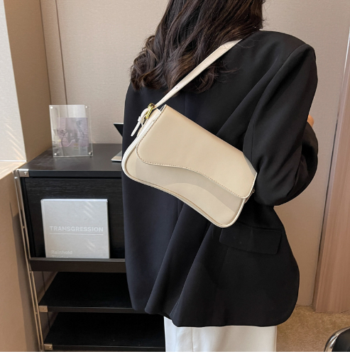 The Livia Shoulder Bag