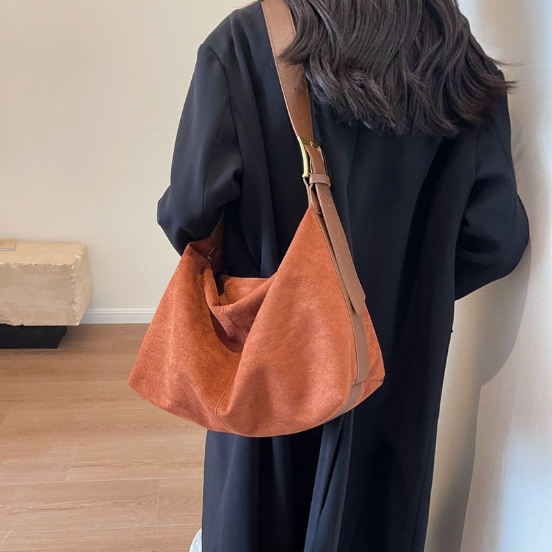 The Sienna Suede Shoulder Bag