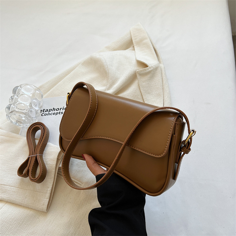 The Livia Shoulder Bag