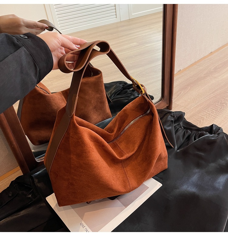 The Sienna Suede Shoulder Bag