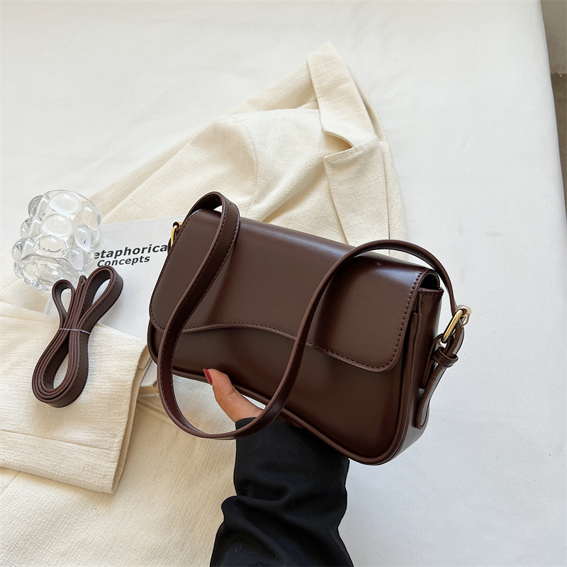 The Livia Shoulder Bag