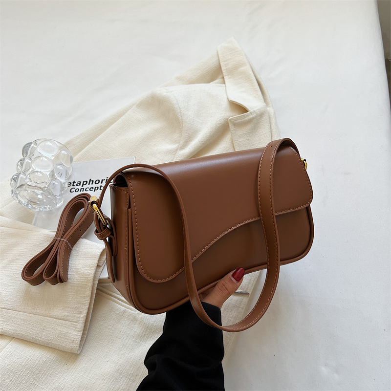 The Livia Shoulder Bag