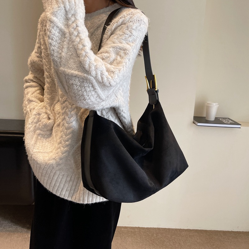 The Sienna Suede Shoulder Bag